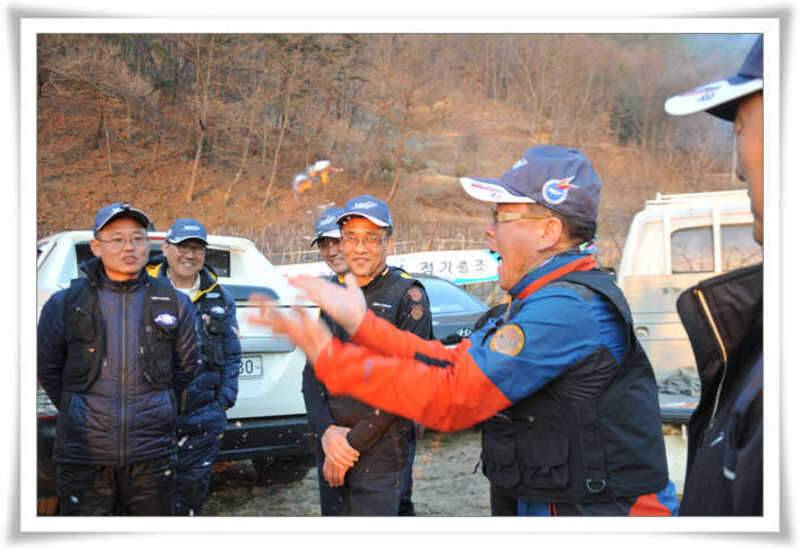 청심클럽 쓰레기 없는 낚시터 만들기 1편 (조황조행기 - 화보조행기)