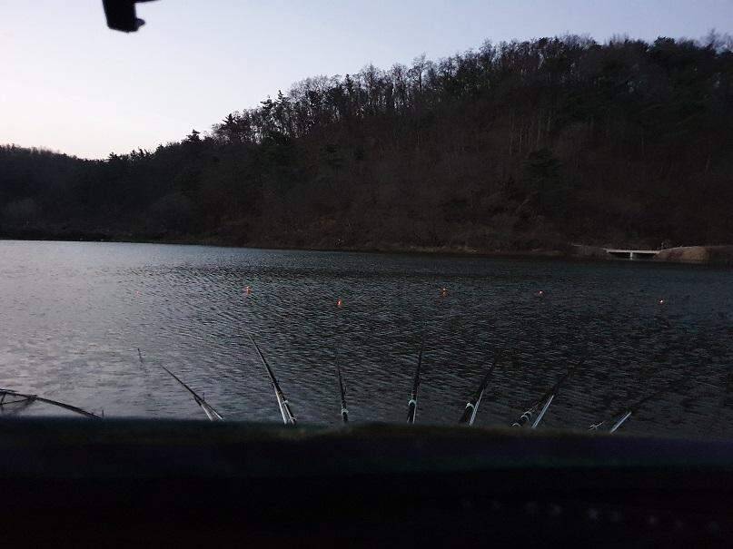 조용한 곳을 찾아서 (조황조행기 - 화보조행기)
