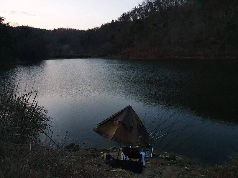 조용한 곳을 찾아서 (조황조행기 - 화보조행기)
