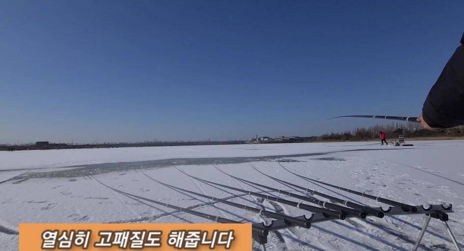 얼음낚시 준월척 마릿수 (조황조행기 - 화보조행기)