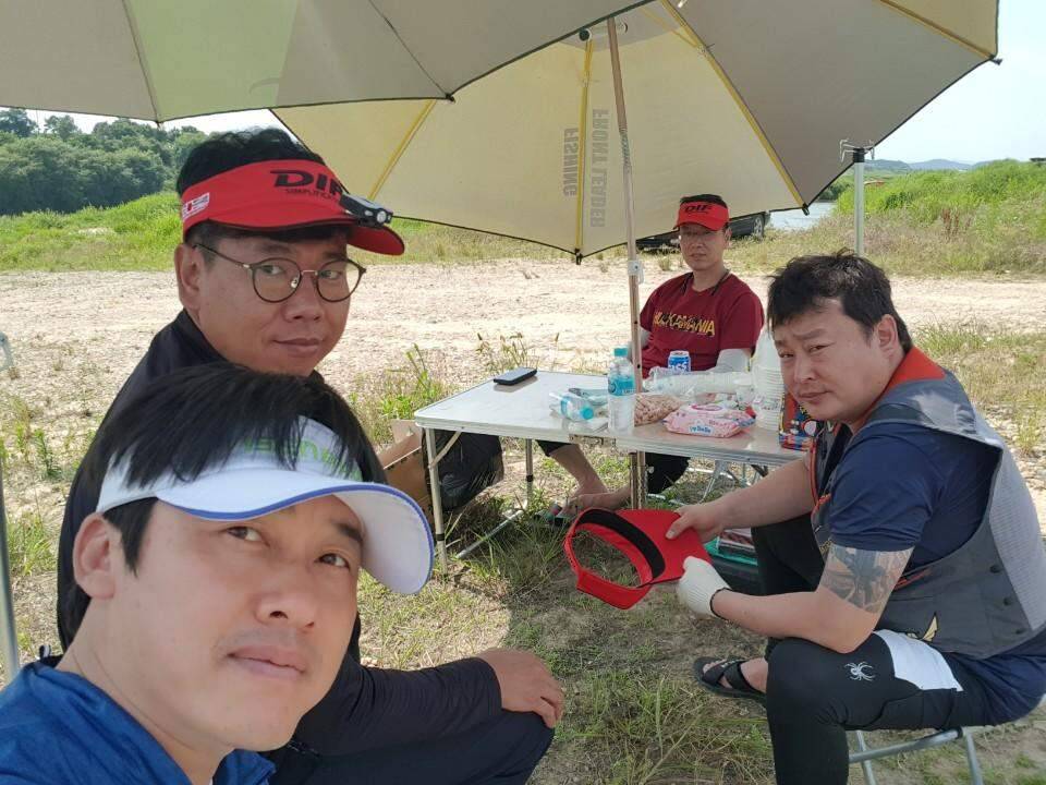 먹개비의 낚시 투어 95탄 용띠들 뭉쳐봅니다 (조황조행기 - 화보조행기)