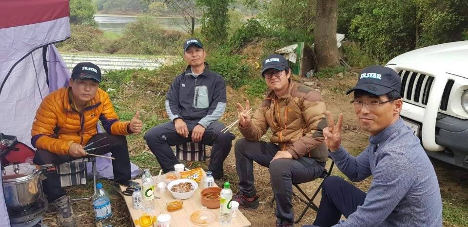 영산 외래어종터에서 (조황조행기 - 화보조행기)