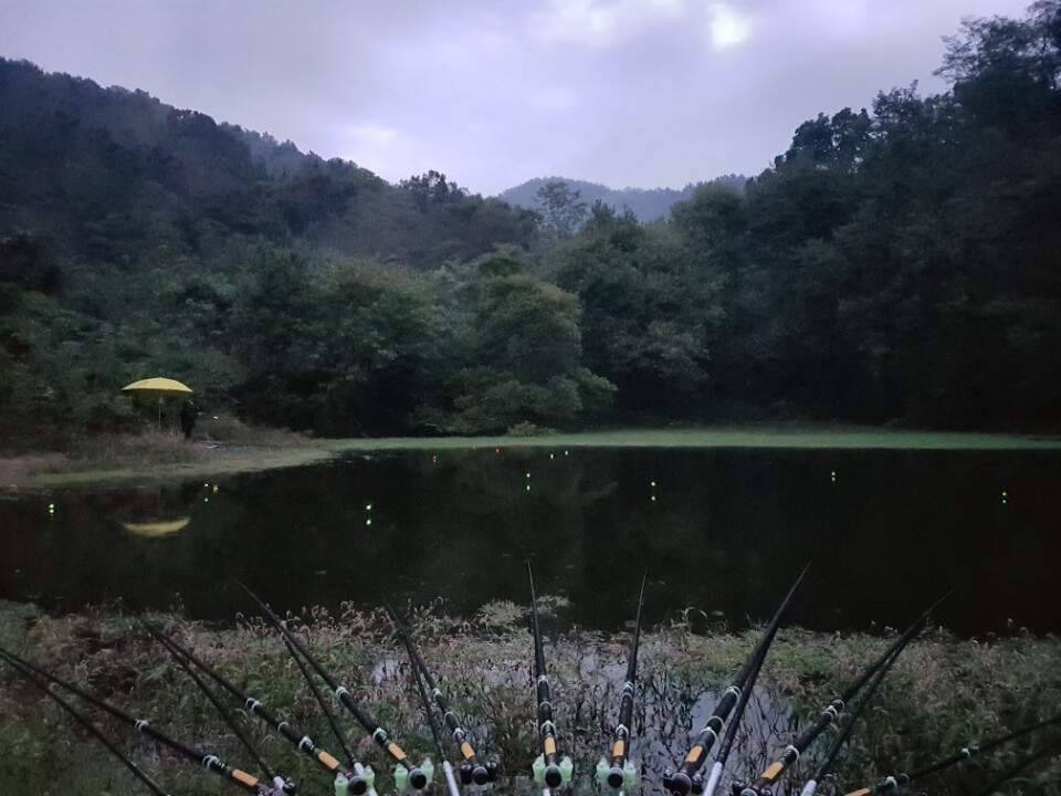 먹개비의 낚시 투어 18탄사랑하는 동생들과 의리로 만나 친구들 (조황조행기 - 화보조행기)