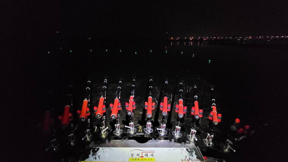 붕어낚시 시즌 시작 Carp fishing season begins (조황조행기 - 화보조행기)