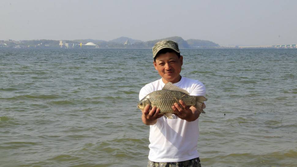 낚시대 부러지고 결국 사짜 (조황조행기 - 화보조행기)