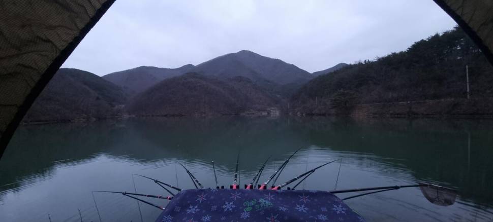 조용한곳 (조황조행기 - 화보조행기)