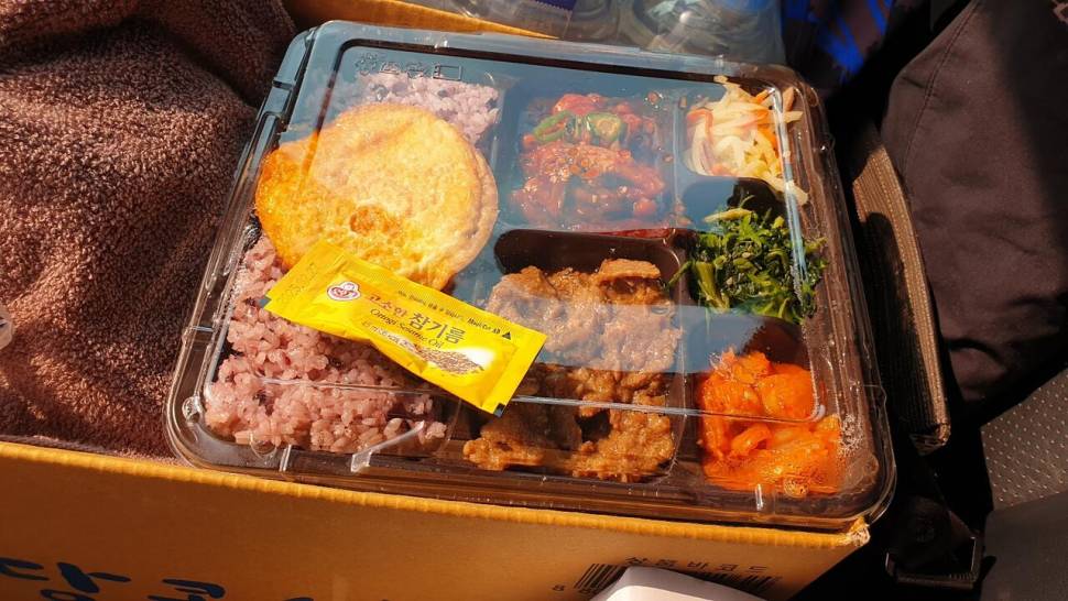 말뚝 찌를 바라보며 (조황조행기 - 화보조행기)
