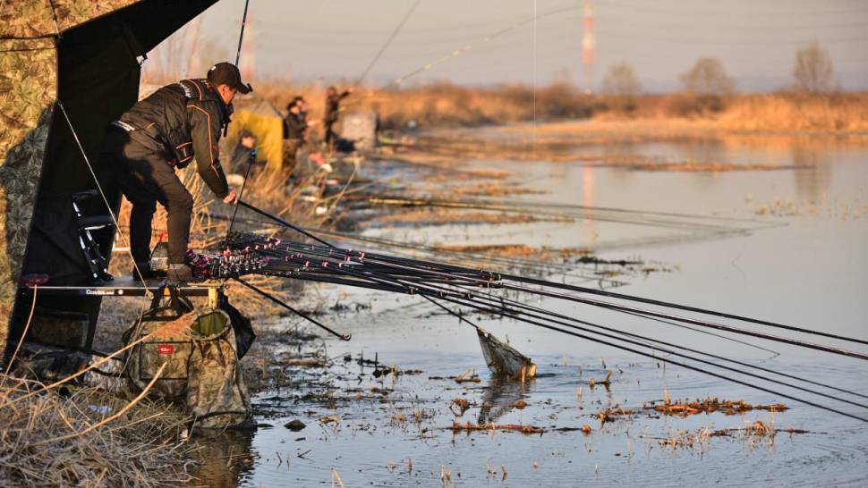 붕어낚시 시즌 시작 Carp fishing season begins (조황조행기 - 화보조행기)