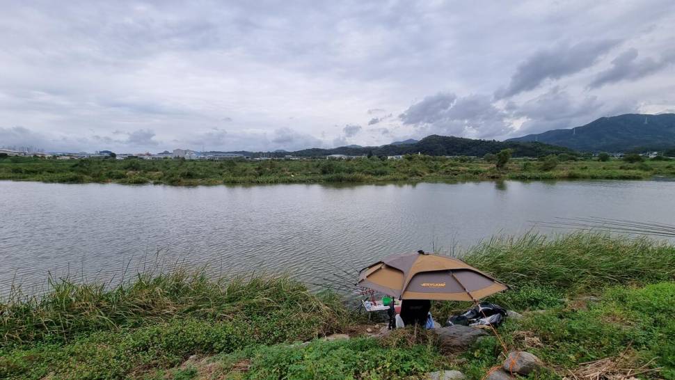 함꺼하는 낚시 (조황조행기 - 화보조행기)