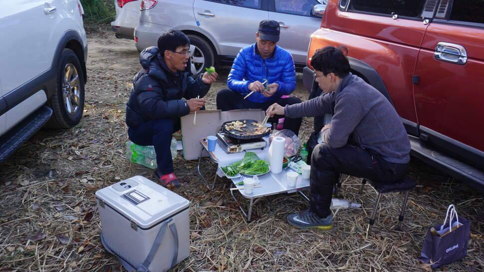 경남 창녕군 대형지 출조 와 만남 (조황조행기 - 화보조행기)