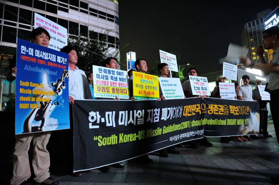 우리나라의 미사일의 사거리를 제한당하고있슴니다 (커뮤니티 - 이슈토론방)