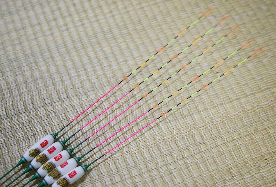 백발사 떡밥찌50cm (월척지식 - 찌공방)