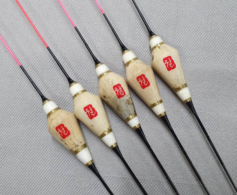백발사파키라 접합 혹부리찌60cm4그람대 (월척지식 - 찌공방)