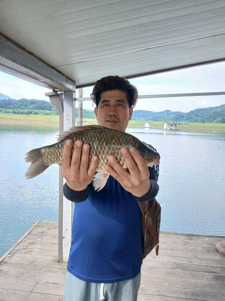 제일허리급월척 (조황조행기 - 낚시점조황)