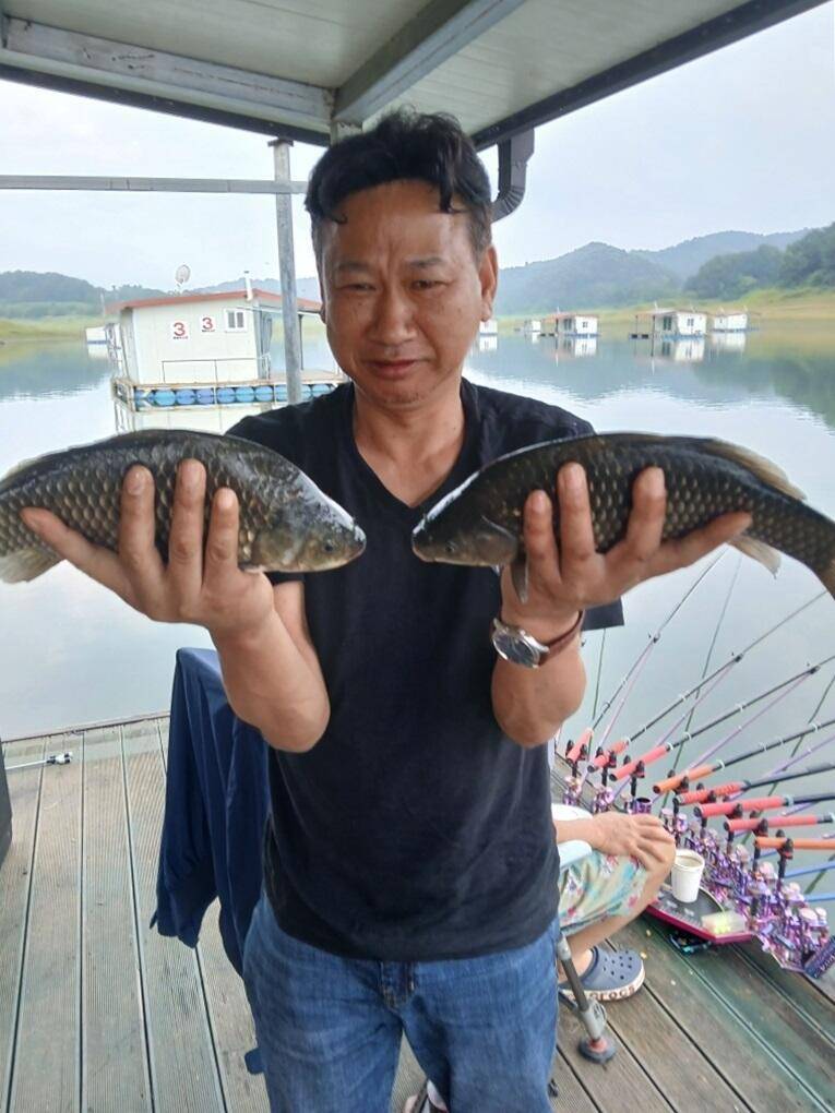 제일허리급월척 (조황조행기 - 낚시점조황)