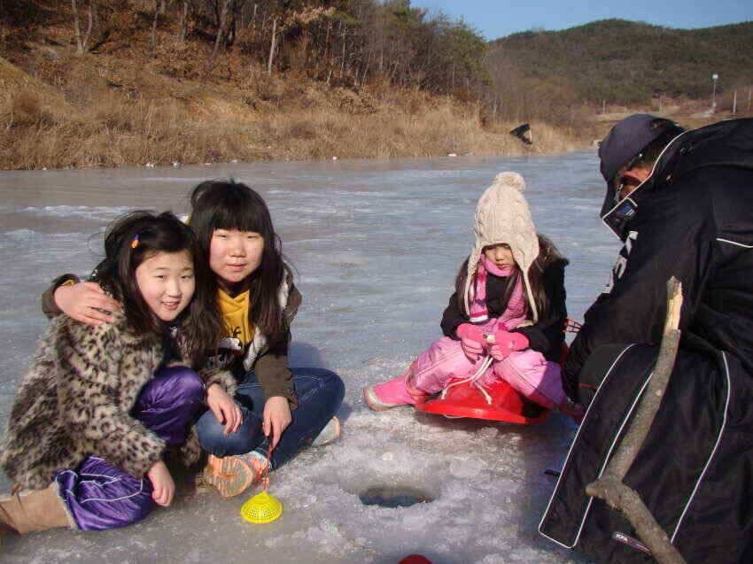 2월3일군위얼음탈수있음내의지빙어낚시가능얼음충분히탈수있어요 (조황조행기 - 낚시점조황)