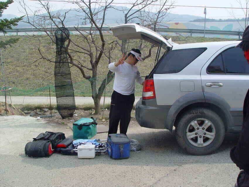 군위붕어군위소류지에서조금조금호조황꾼님들꾼의길의방향을 군위붕어로만나시길 (조황조행기 - 낚시점조황)