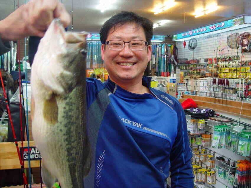 군위붕어를만나러꾼의길을군위로오시면즐거울실것입니다 (조황조행기 - 낚시점조황)