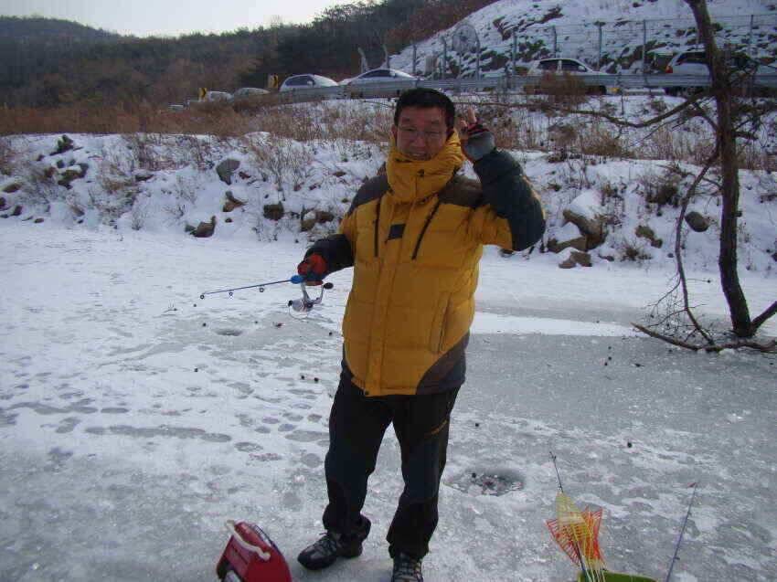 군위내의지빙어낚시30100여수마릿수 (조황조행기 - 낚시점조황)