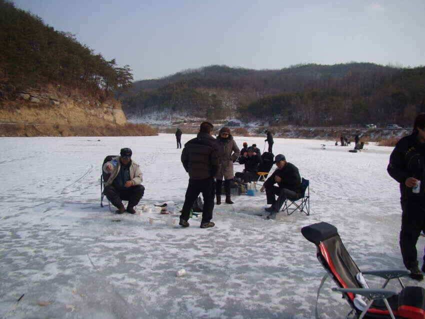 군위내의지빙어낚시30100여수마릿수 (조황조행기 - 낚시점조황)
