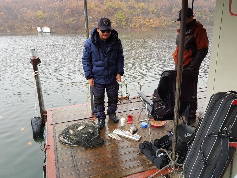 4짜와 월척들 (조황조행기 - 낚시점조황)