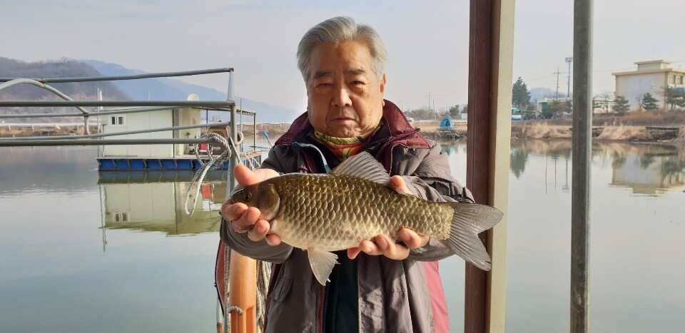jum_johwang_2a26b_023032_74928.jpg