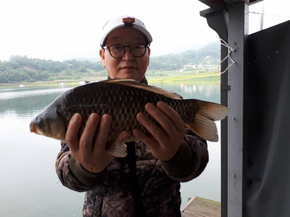 제일4짜4짜허리급노지대물월척준척 (조황조행기 - 낚시점조황)