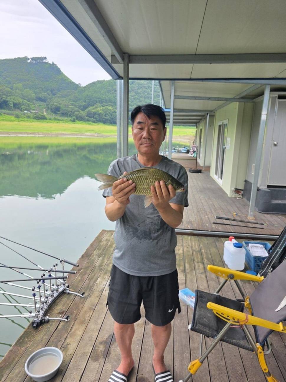 덕곡4짜 허리급 꾸준한키다리낚시터 허리급월척 (조황조행기 - 낚시점조황)