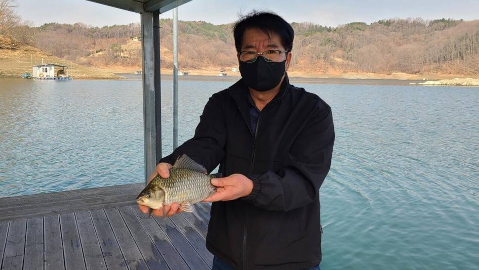 윤낚시월척 (조황조행기 - 낚시점조황)