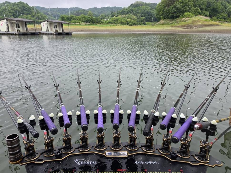 제일4짜키다리4짜문골대물붕어 호조황조짐 (조황조행기 - 낚시점조황)