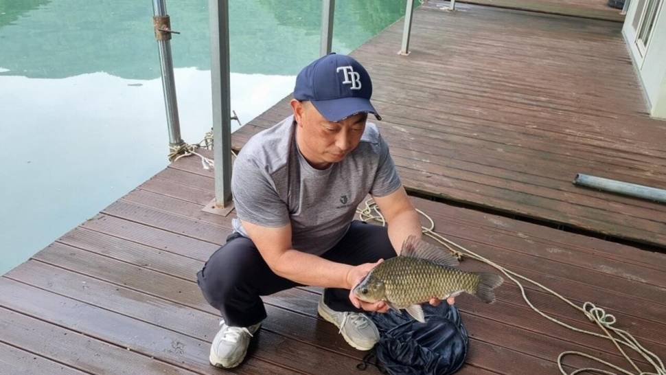 충주호키다리낚시터4짜4짜 덕곡낚시터39허리급월척 대박조짐이 (조황조행기 - 낚시점조황)