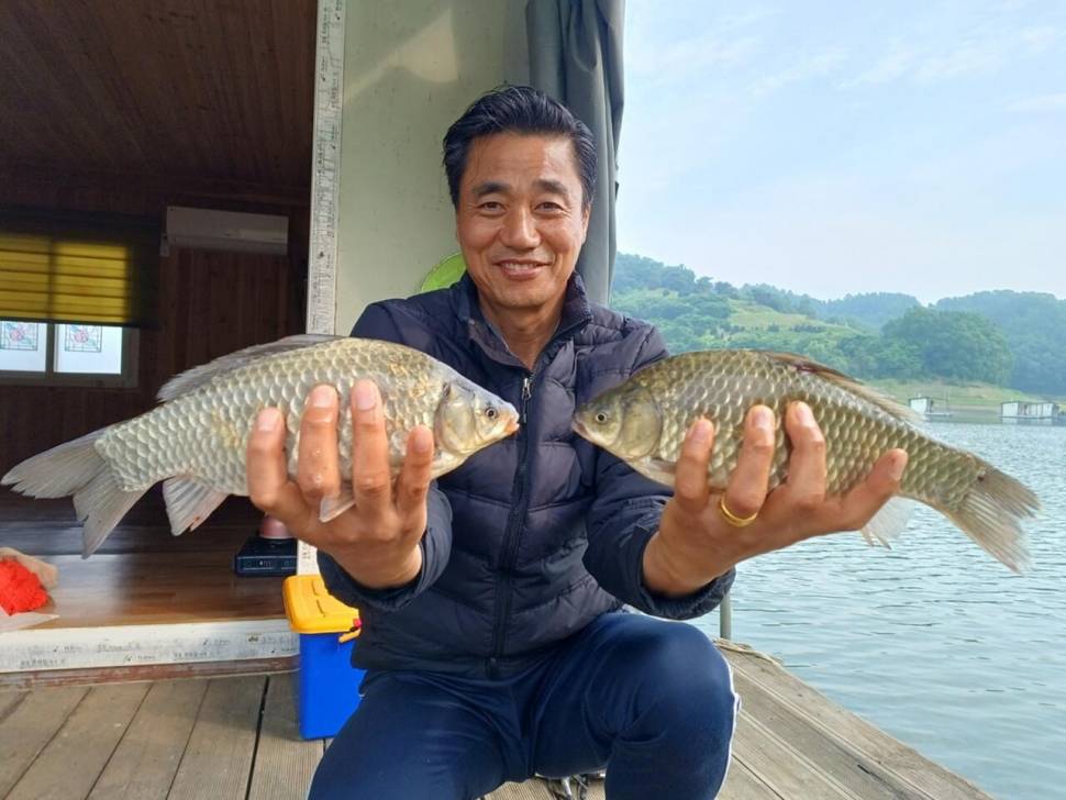 제일4짜 허리급월척마리수 (조황조행기 - 낚시점조황)