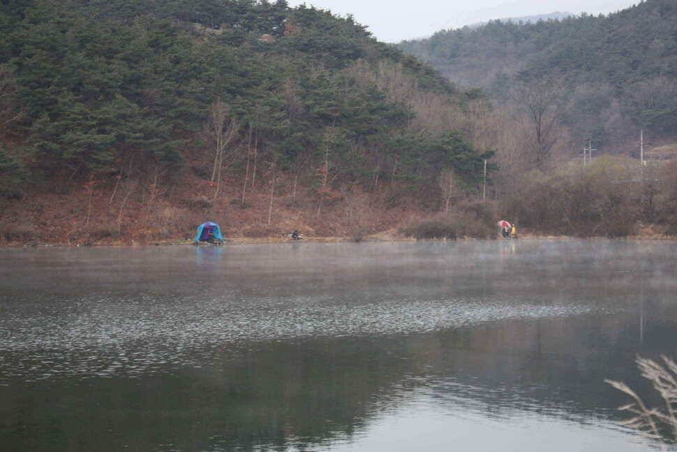 안녕 하세요 경산 시민낚시 올해 첫인사 드립니다 (조황조행기 - 낚시점조황)