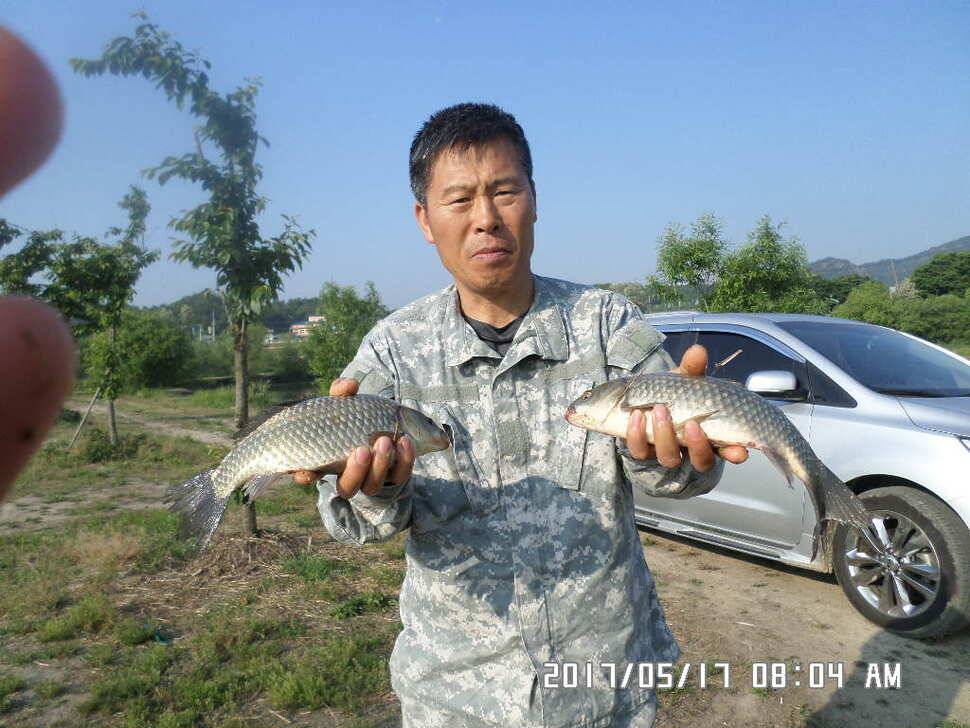 2마리의대물44cm조황 (조황조행기 - 낚시점조황)