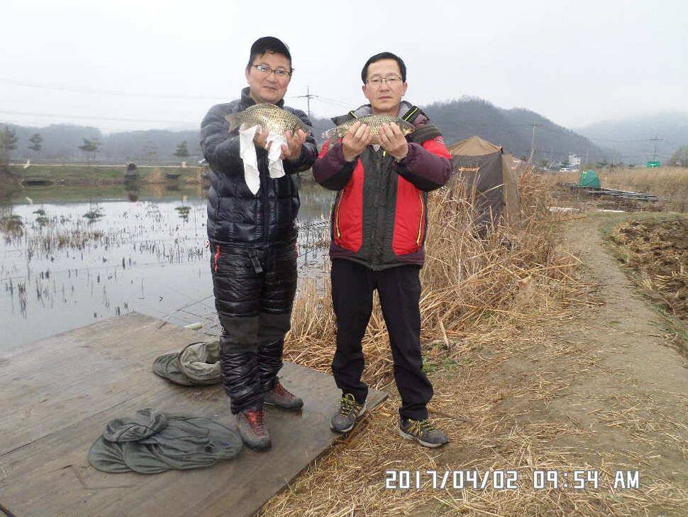 입석에4짜와2cm모자라난 아쉬운4짜 (조황조행기 - 낚시점조황)