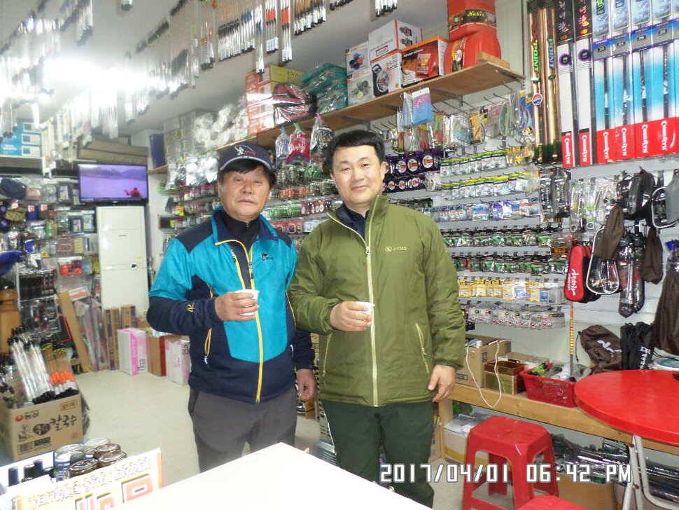 입석에4짜와2cm모자라난 아쉬운4짜 (조황조행기 - 낚시점조황)
