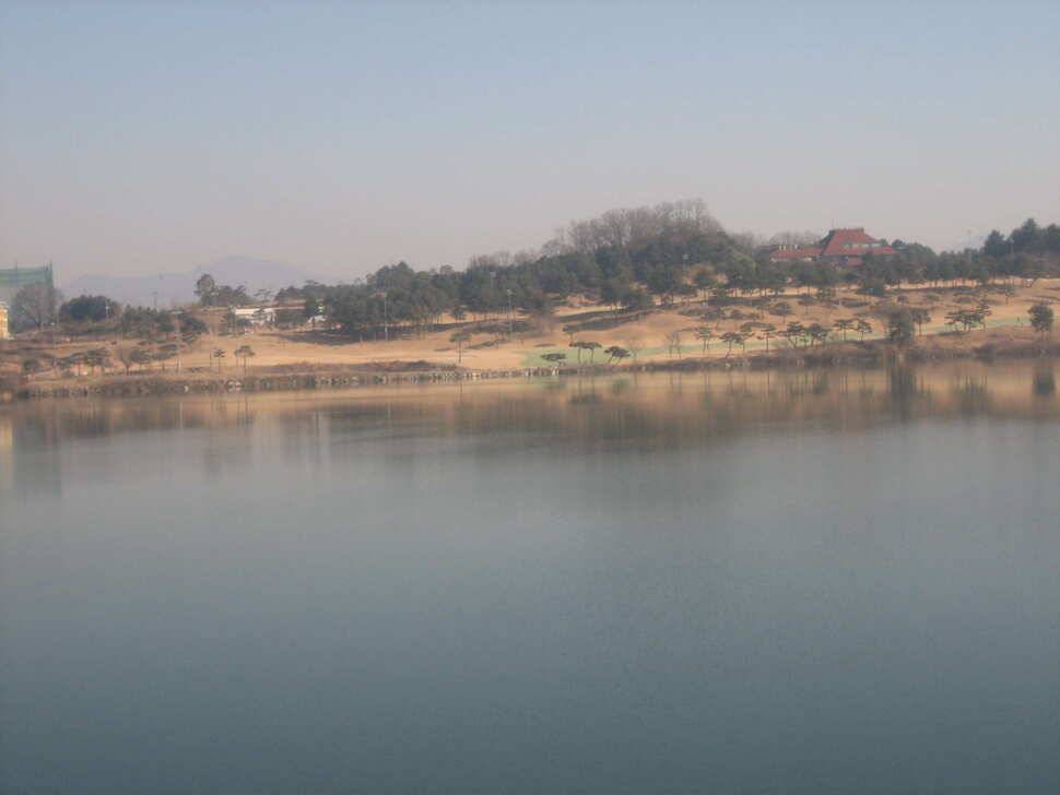 jum_johwang_40af2_033521_40471.jpg