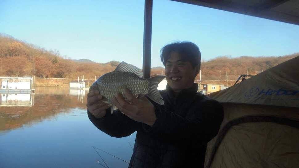 이박사조황및 입석권 수상좌대 시설정보 (조황조행기 - 낚시점조황)