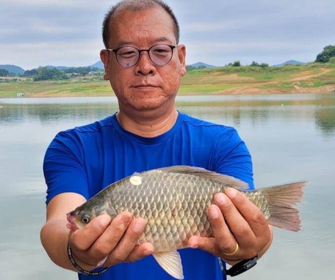 청풍신리낚시터 허리급입니다 (조황조행기 - 충주호조황속보)