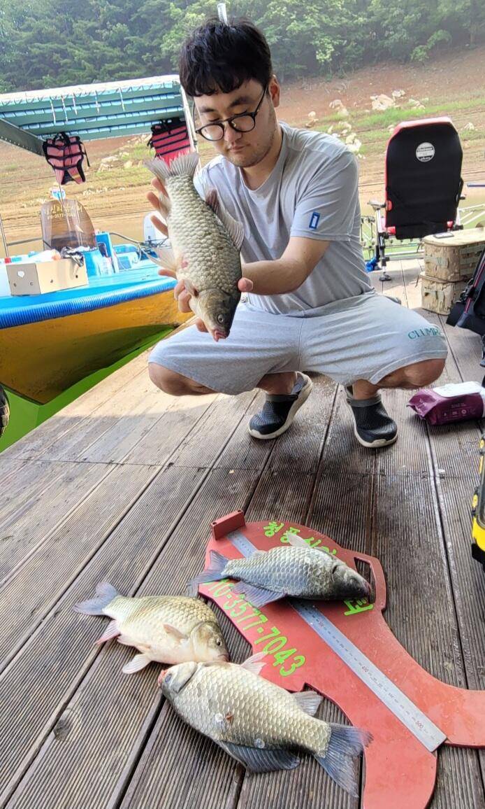 청풍신리낚시터 허리급입니다 (조황조행기 - 충주호조황속보)