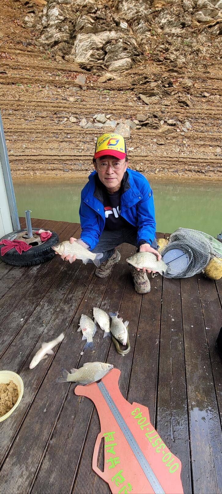 청풍신리낚시터 허리급입니다 (조황조행기 - 충주호조황속보)