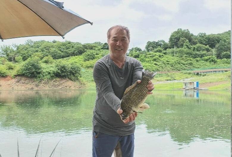 ★★★ 계속되는 용곡리 4짜455들의 행진 ★★★ (조황조행기 - 충주호조황속보)