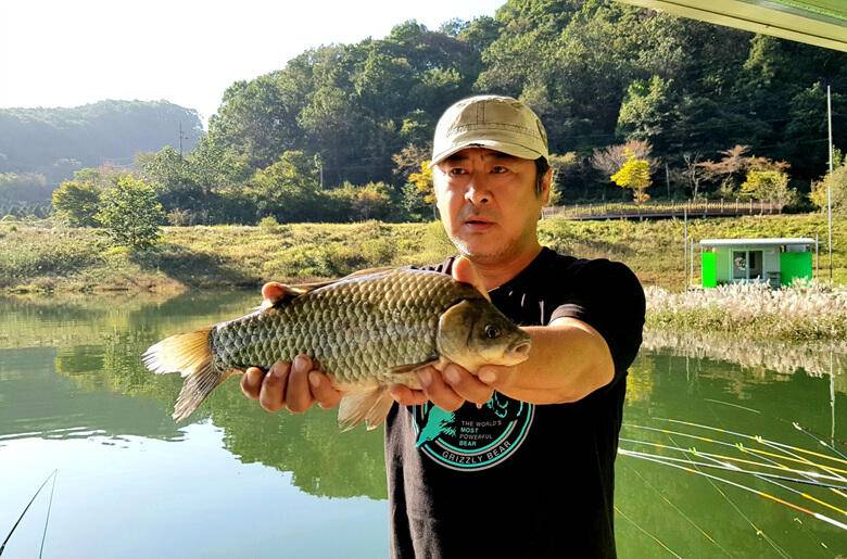 ★★★ 4짜4짜가을을 노래하다 ★★★ (조황조행기 - 충주호조황속보)