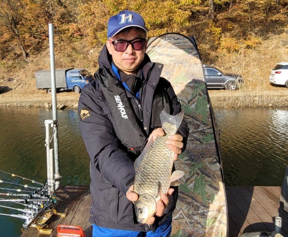 청풍신리낚시터 41cm4짜 조황정보입니다 (조황조행기 - 충주호조황속보)