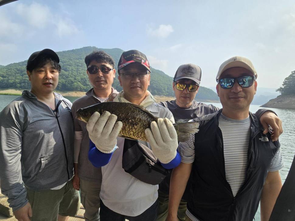 대물붕어좀 나옵니까 (조황조행기 - 충주호조황속보)