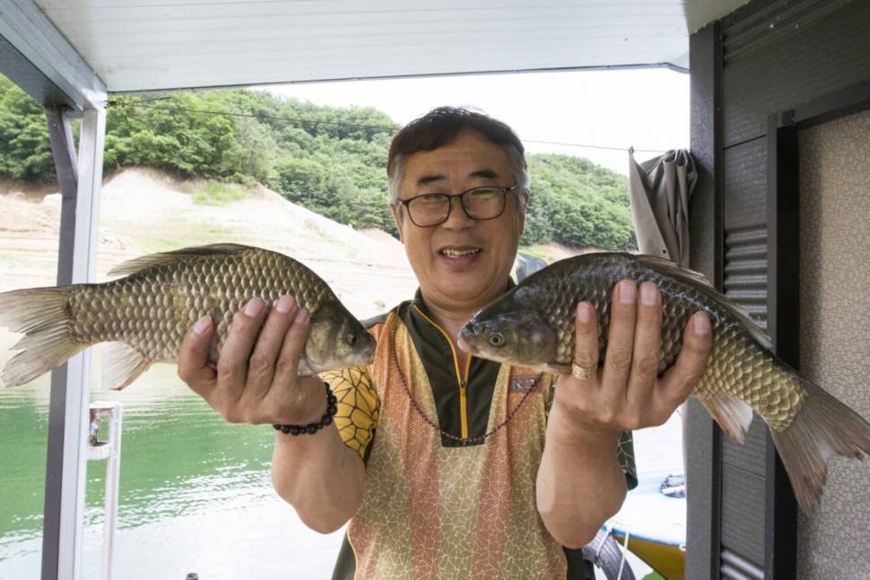 솔낚시터 조황 소식입니다 (조황조행기 - 충주호조황속보)