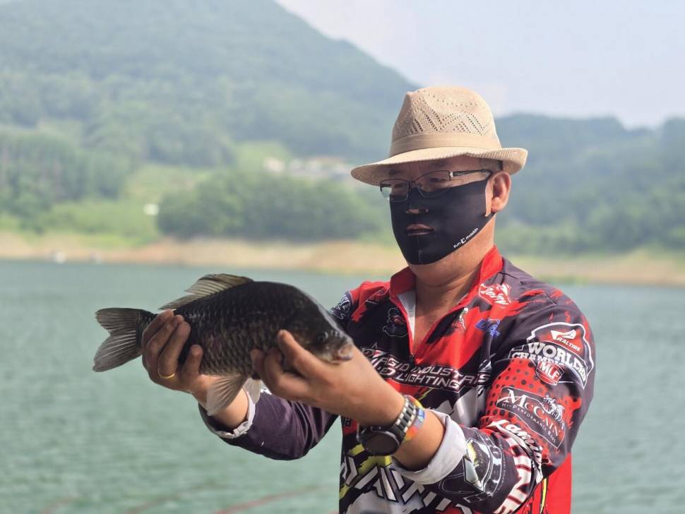 목벌 대물들의 놀이동산 (조황조행기 - 충주호조황속보)