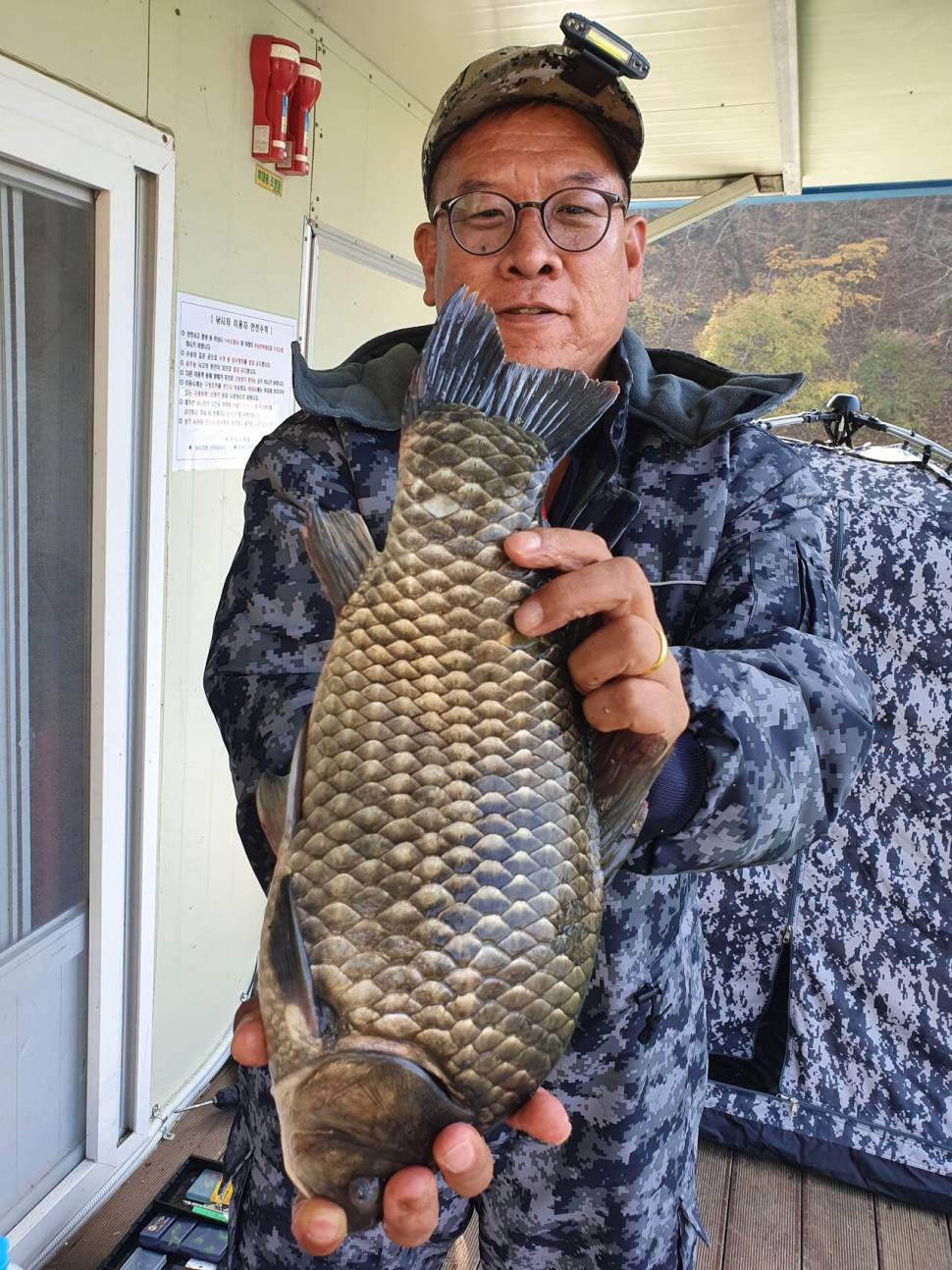 청풍신리낚시터 47cm 조황입니다 (조황조행기 - 충주호조황속보)
