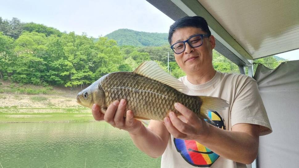 솔낚시터 사짜 및 월척 조황 소식입니다 (조황조행기 - 충주호조황속보)