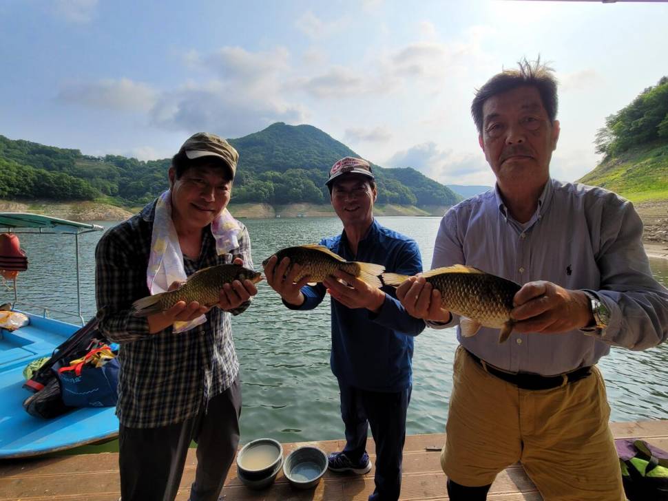 목벌주말조황입니다 (조황조행기 - 충주호조황속보)